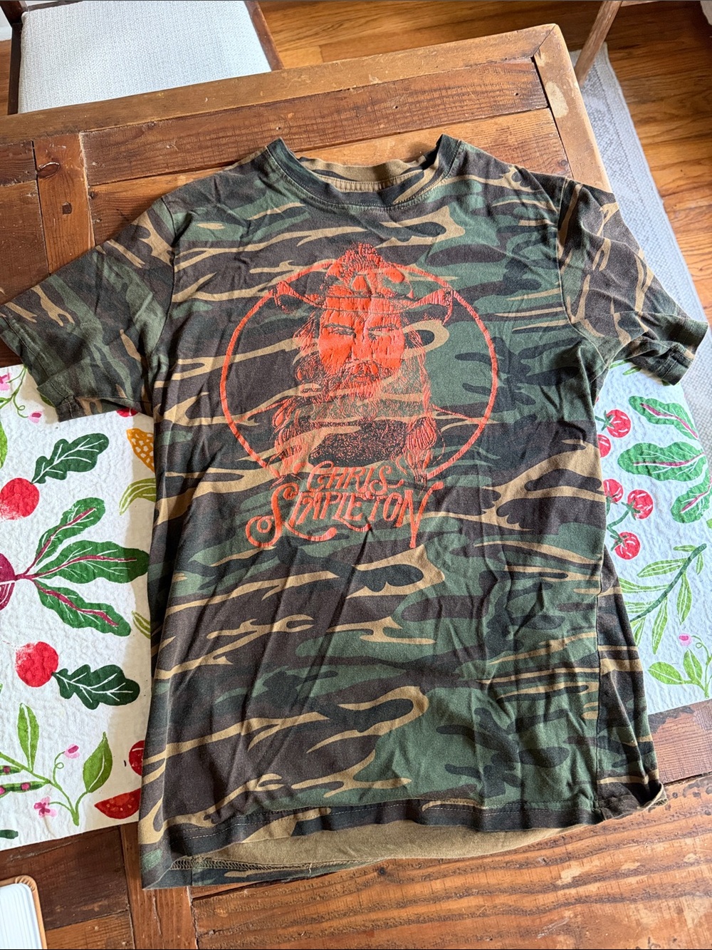 Chris Stapleton Graphic Short Sleeve Tee in Olive Camo
